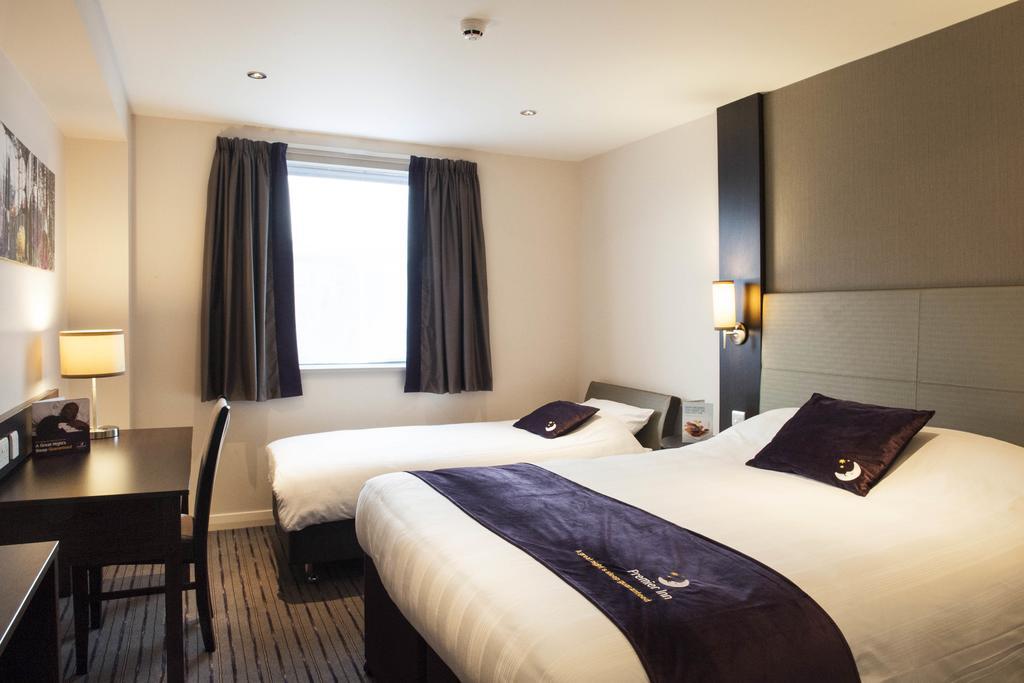 Premier Inn Inverness East Zimmer foto